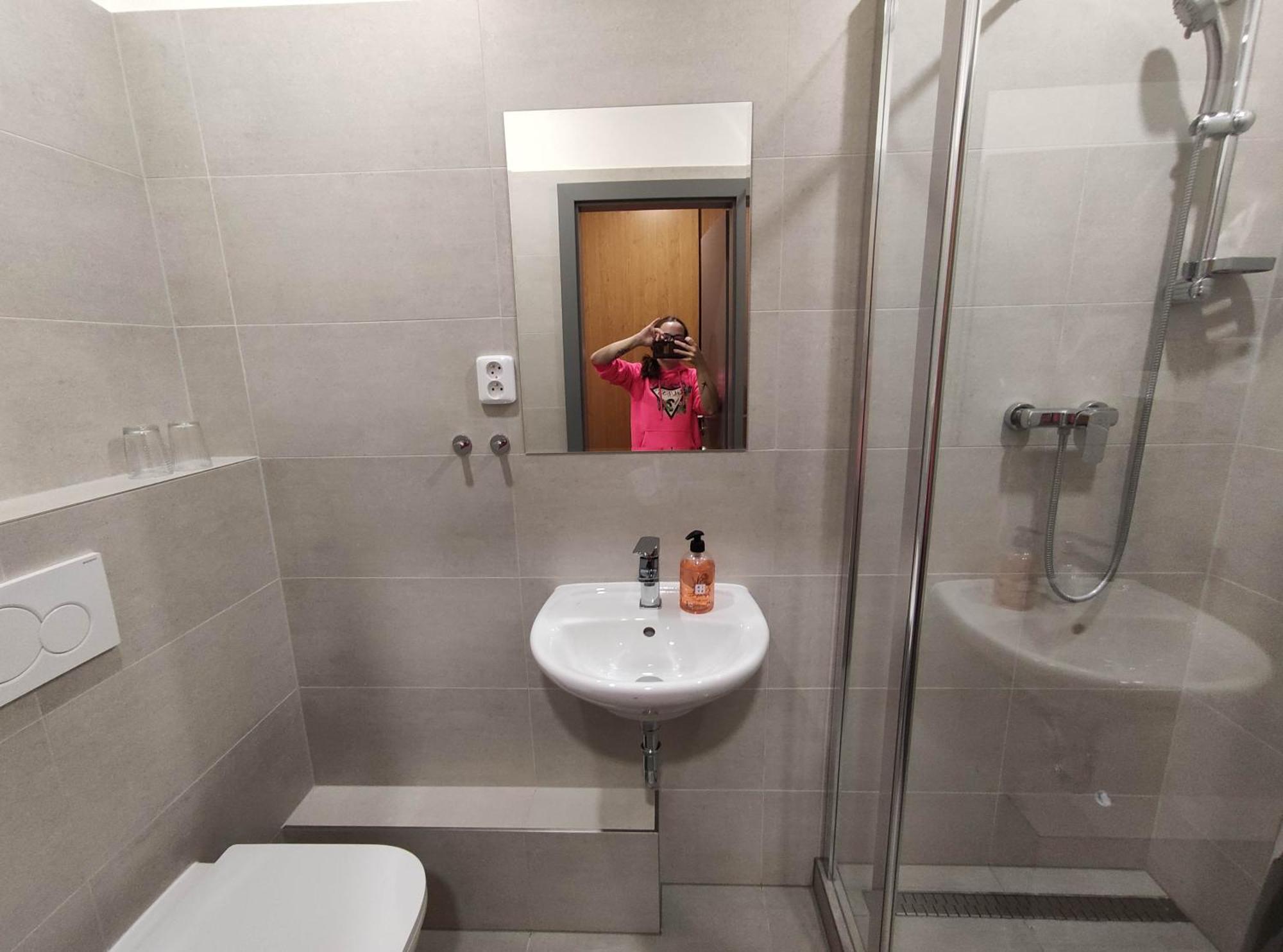 Hotel Zimni Stadion Сланы Экстерьер фото